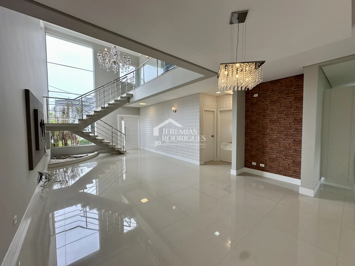 Casa com 3 dormitórios, 237 m² - Campos do Conde Chamboard - Tremembé/SP.
