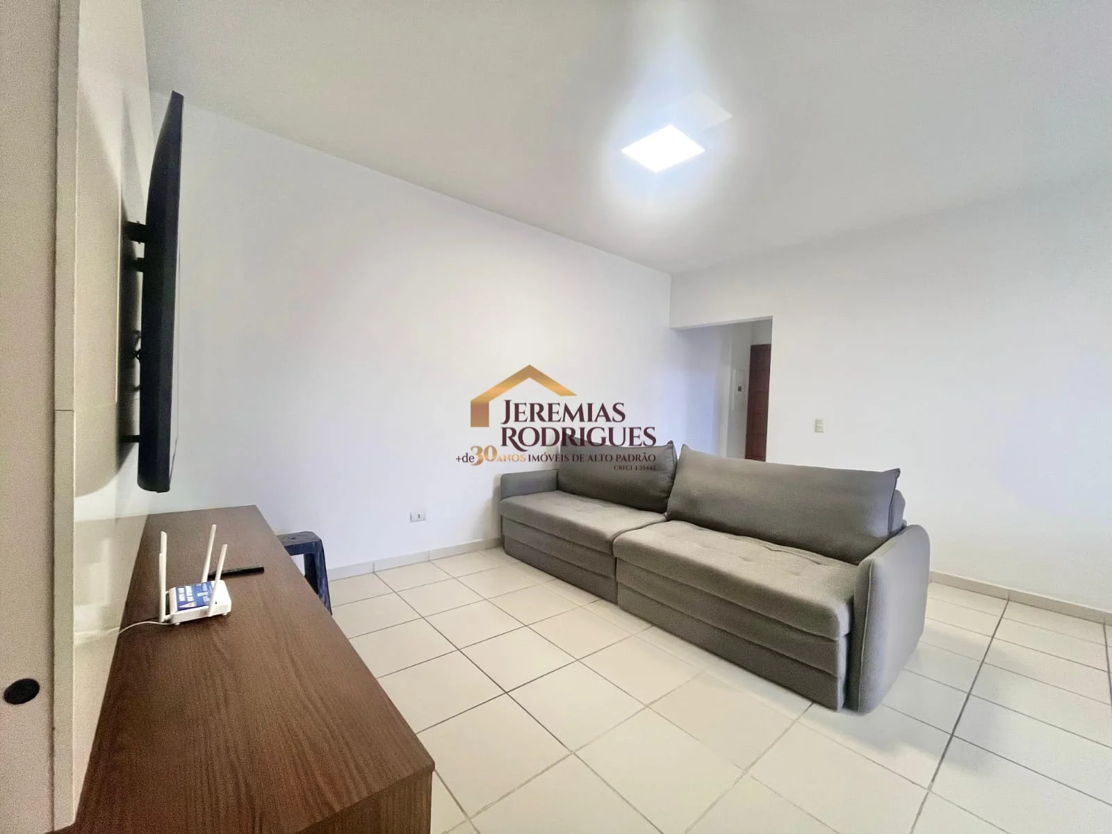 Apartamento Semi mobiliado, porteira fechada à venda no Bairro do Itaguá em Ubatuba/SP. — foto 2