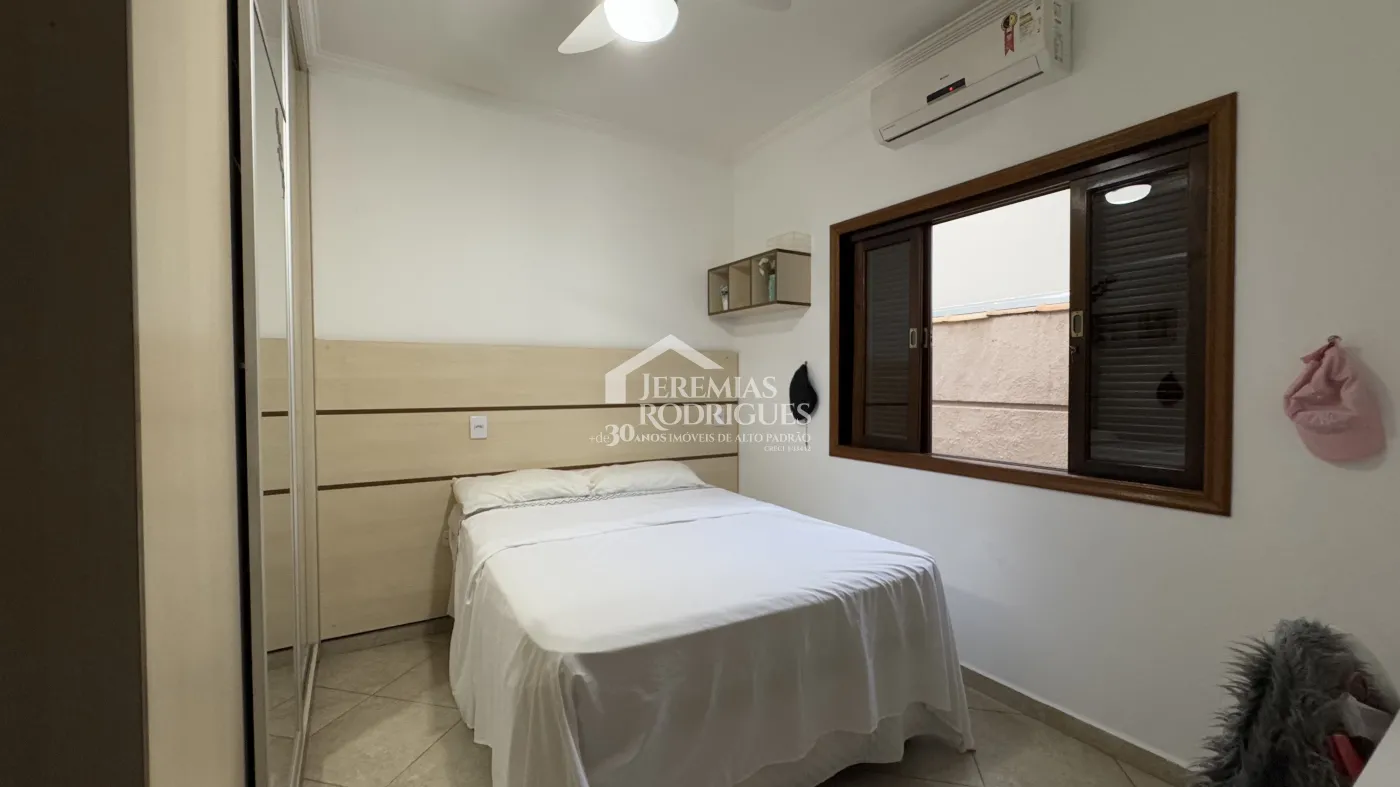 Casa para venda com 3 dormitórios no Condomínio Real Ville em Pindamonhangaba/SP