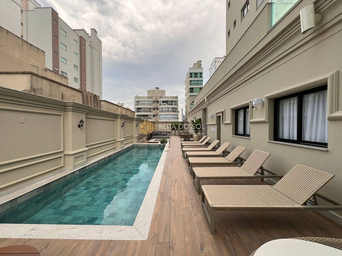 Belíssimo Apartamento 4 Suítes Quadra Mar Meia Praia Itapema SC
