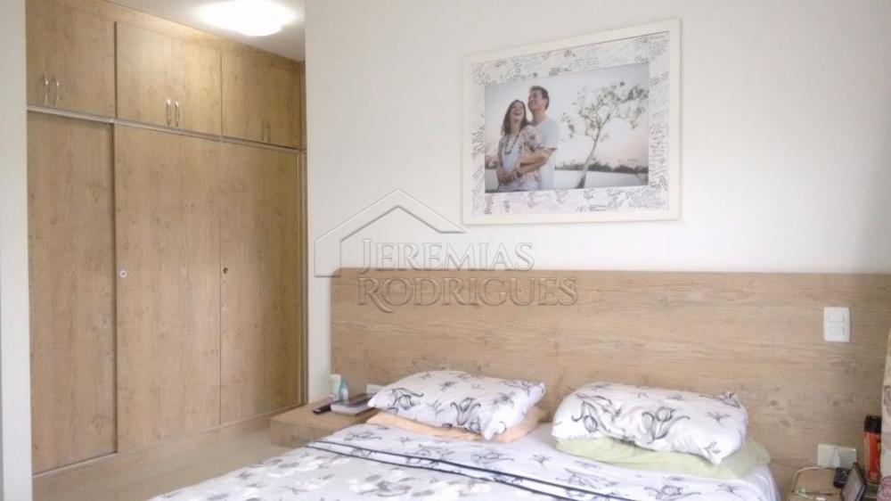 Casa à venda com 3 dormitórios no Condomínio Campos do Conde II em Tremembé/SP.