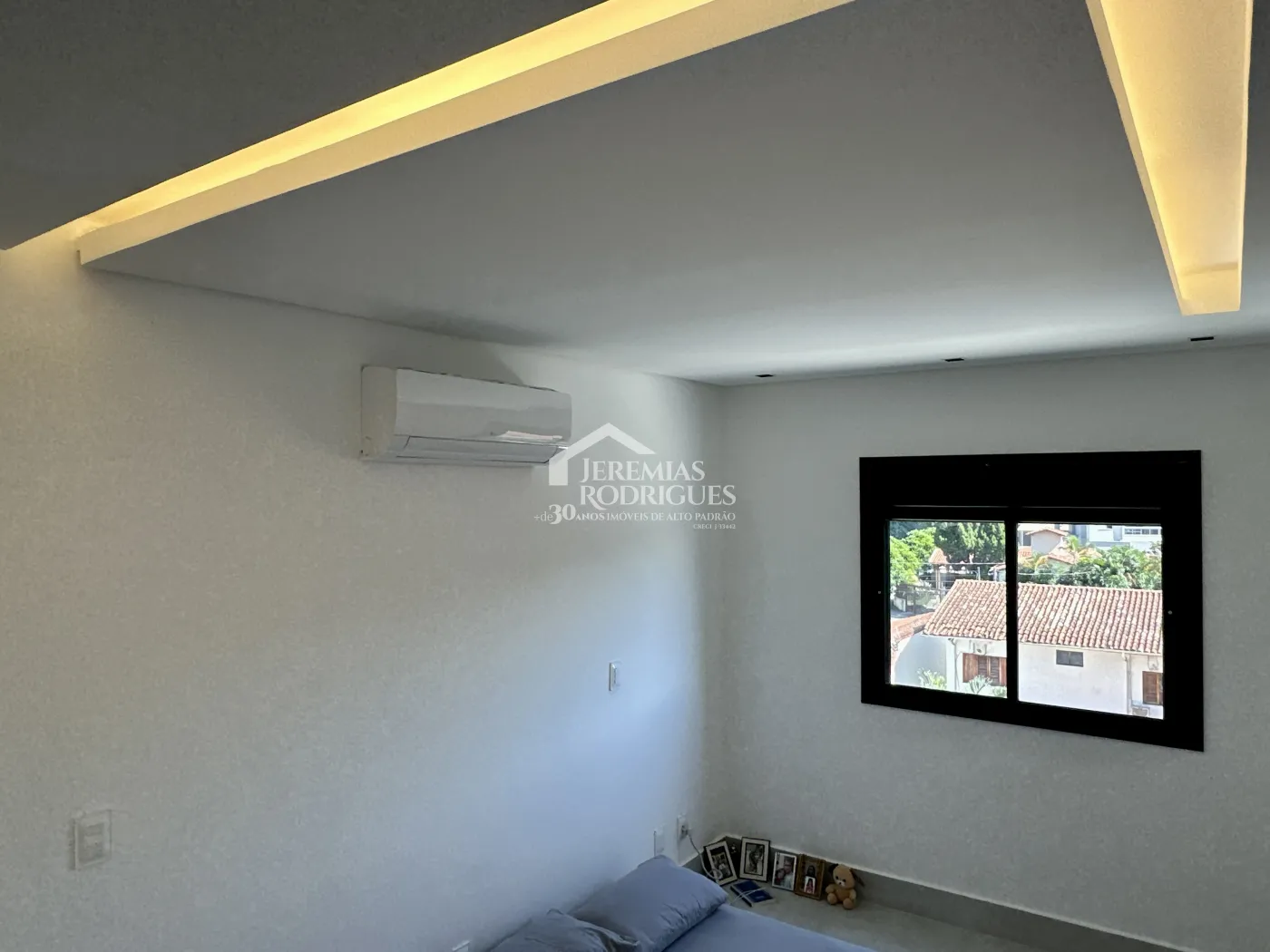 Apartamento à venda com 3 dormitórios, 109 m² no Edifício Lucca em Taubaté/SP