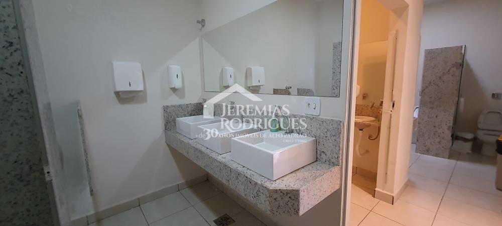 Comercial comercial à venda por R$ 3.690.000,00 - Taubaté/SP