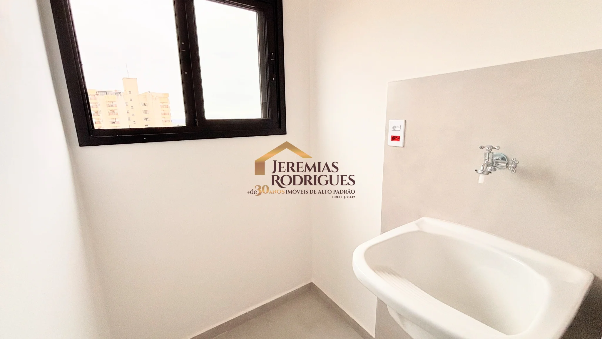 Apartamento para locação no Condomínio Grand View Residence em Pindamonhangaba/SP.