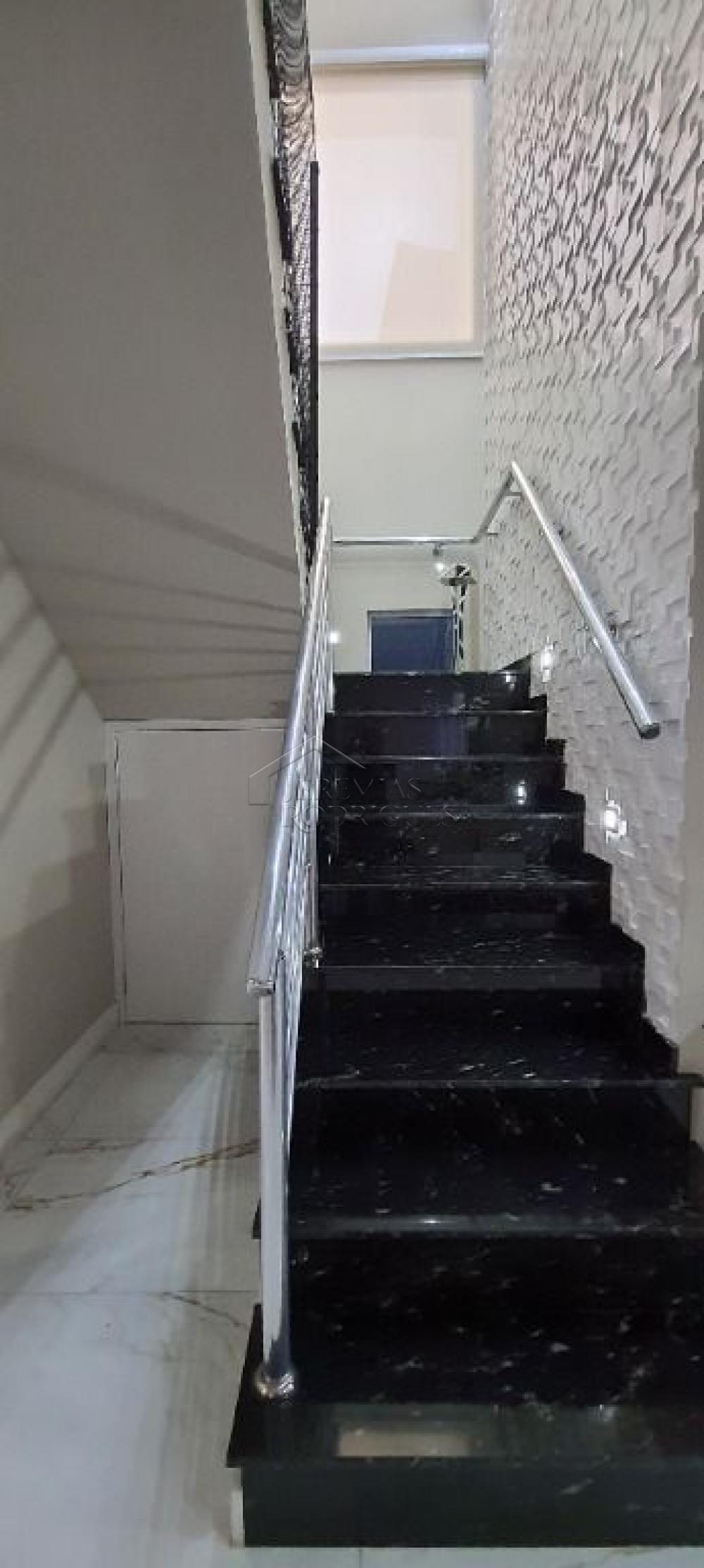 Casa à venda com 3 suítes no Condomínio Parque das Araucárias em Tremembé/SP.