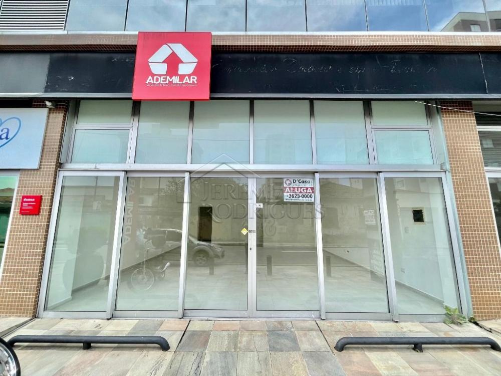 Comercial comercial para locação no Centro em Taubaté/SP.