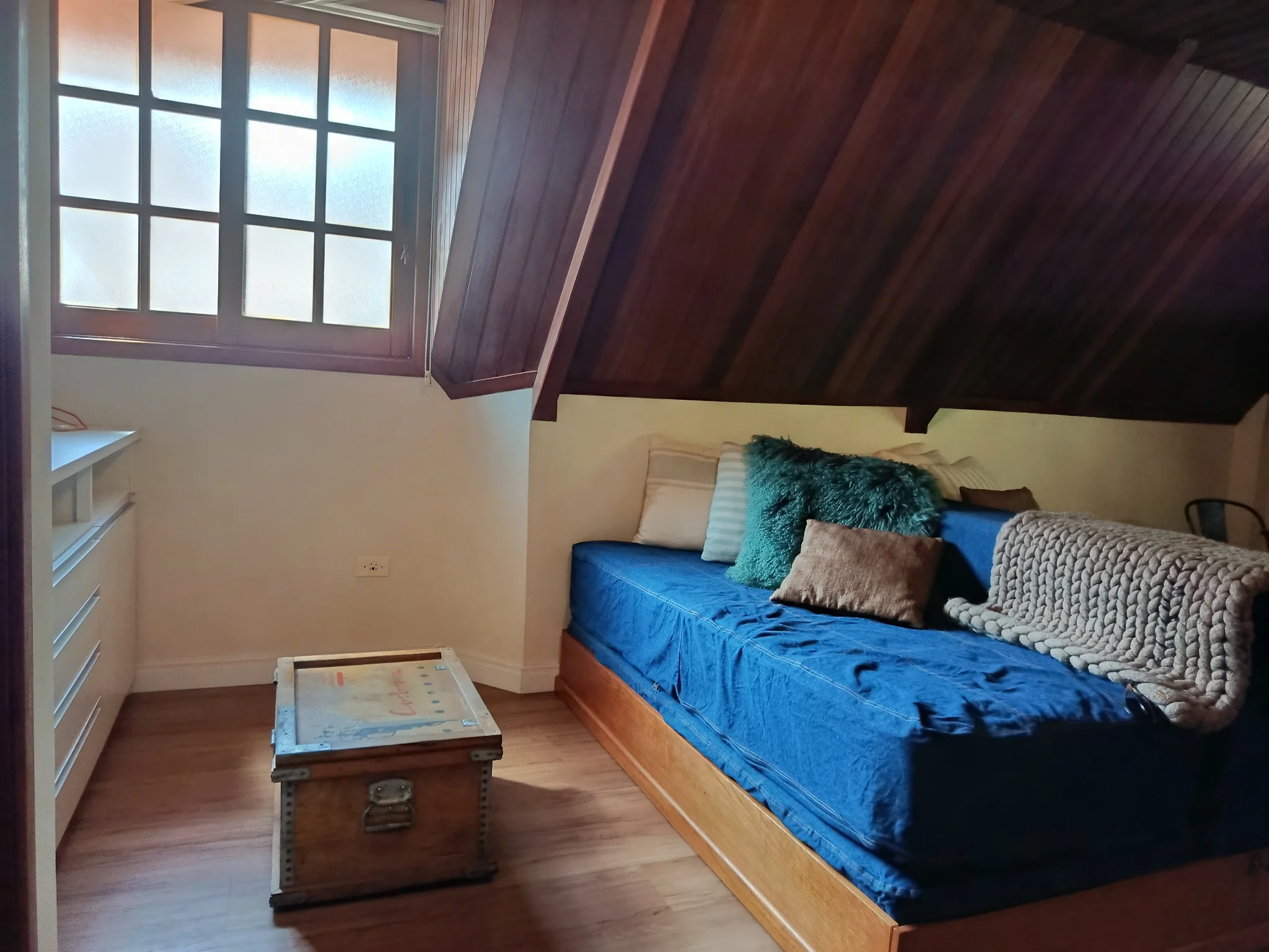 Casa à venda com 5 dormitórios no Condomínio Villagio Del Sole em Campos do Jordão/SP. 