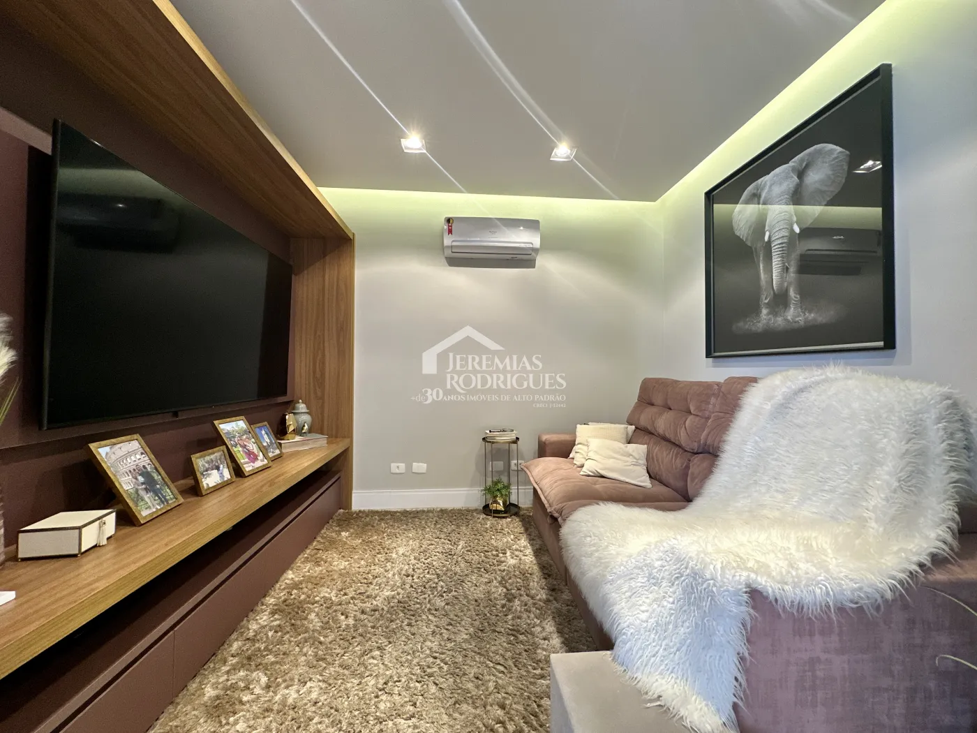 Casa com 3 suítes, 329 m² - Condomínio Ouro Ville - Taubaté/SP.