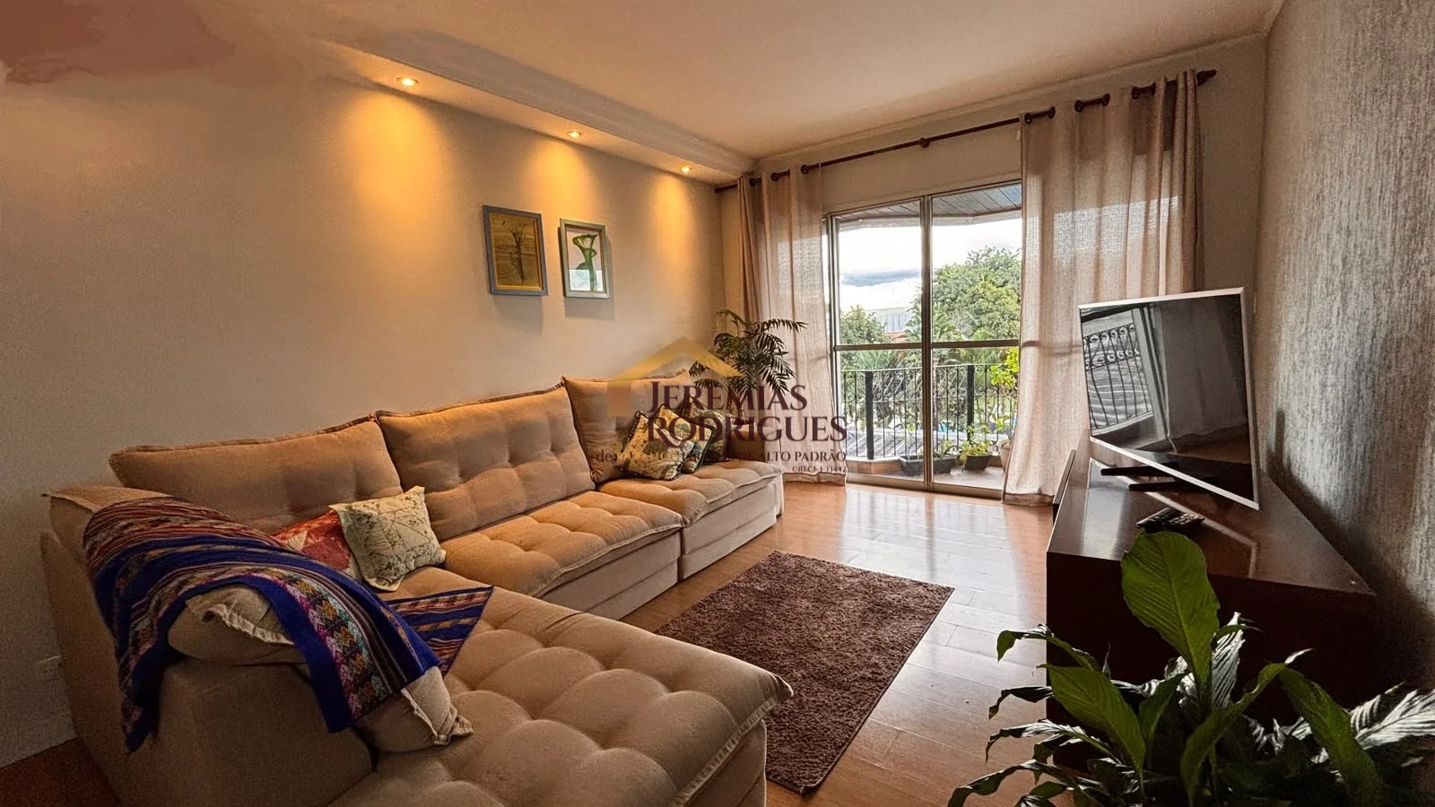 Apartamento à venda no Edifício Serra da Mantiqueira em Pindamonhangaba/SP. — foto 1