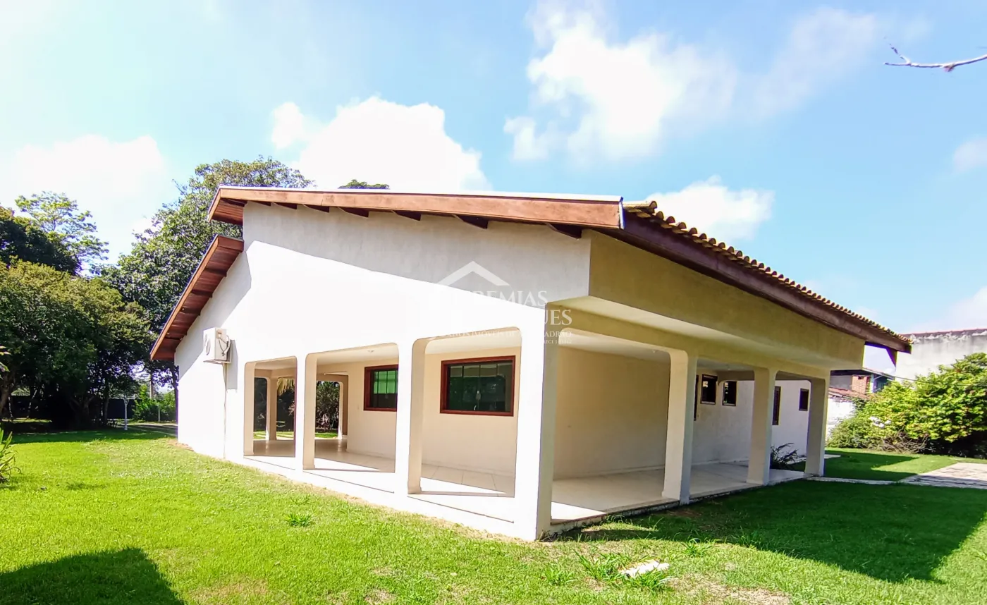 Chácara para locação com 4 dormitórios no bairro Jardim Carlota em Moreira Cesar/SP