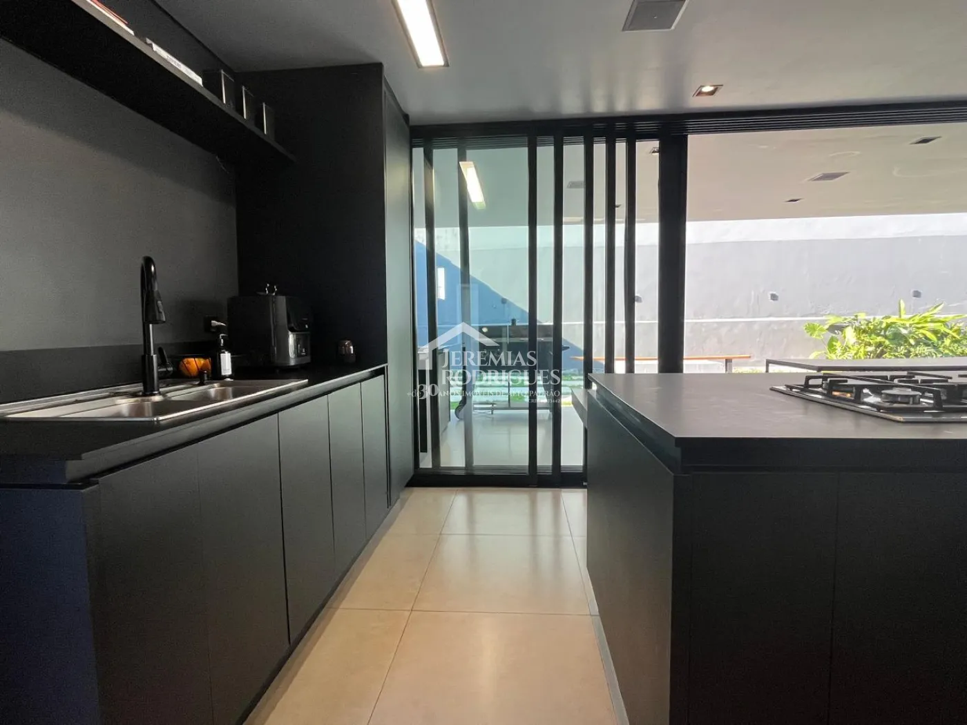 Casa com 3 dormitórios, 300 m² - Residencial Santa Helena - Caçapava/SP