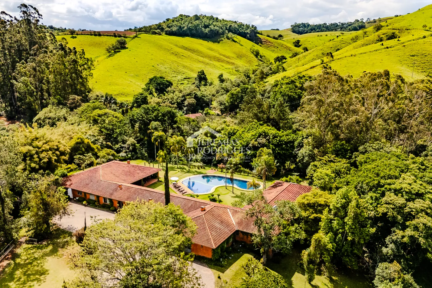 Casa à venda por R$ 6.200.000,00 - Cunha/SP