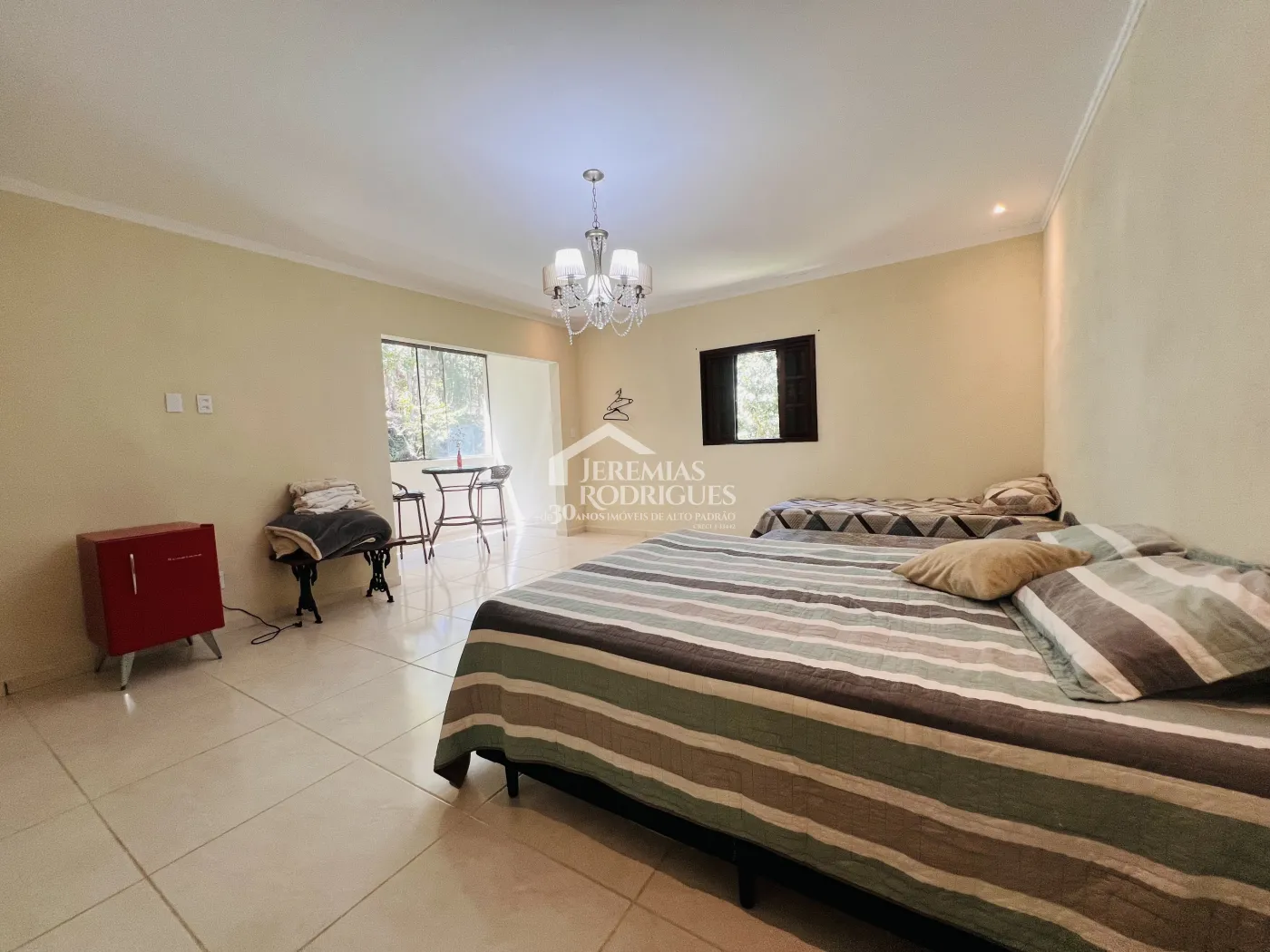 Chácara com 2 casas e 7 suítes - Loteamento Cortina D´Ampezzo - Santo Antônio do Pinhal/SP