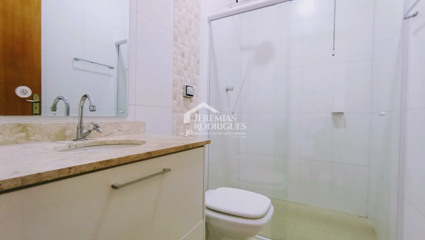 Casa para venda e locação com 3 dormitórios no Condomínio Pontal da Amizade em Taubaté/SP.