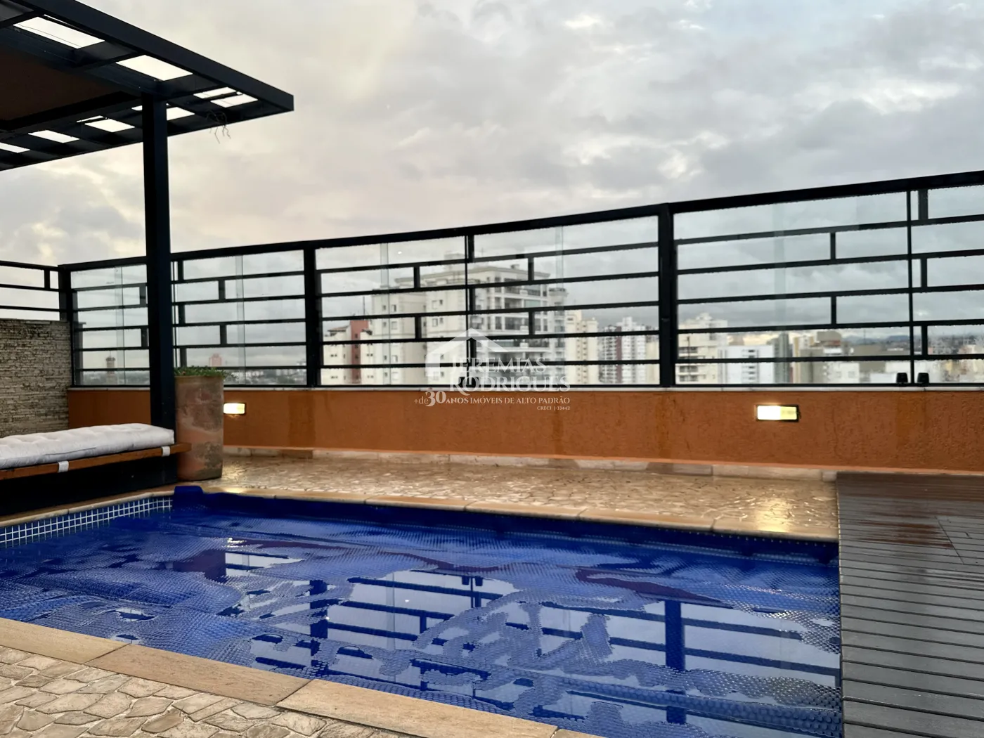 Apartamento com 2 dormitórios, 171 m² - Edifício Solar dos Juritis - Taubaté/SP.
