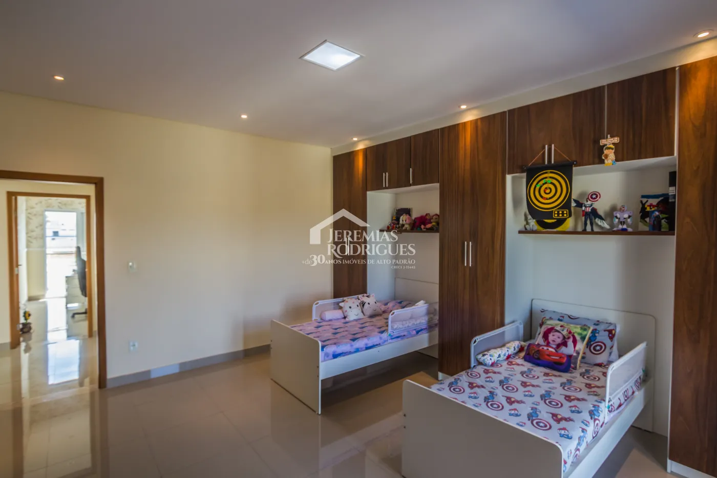 Casa com 4 dormitórios, 295 m² - Condomínio Reserva dos Lagos - Pindamonhangaba/SP