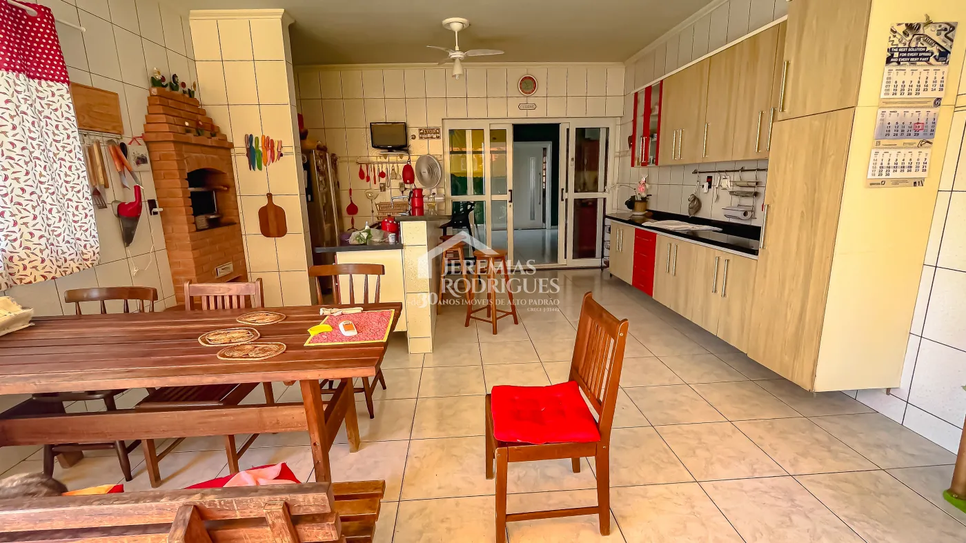 Casa com 2 quartos, 240 m² - Condomínio Real Ville - Pindamonhangaba/SP