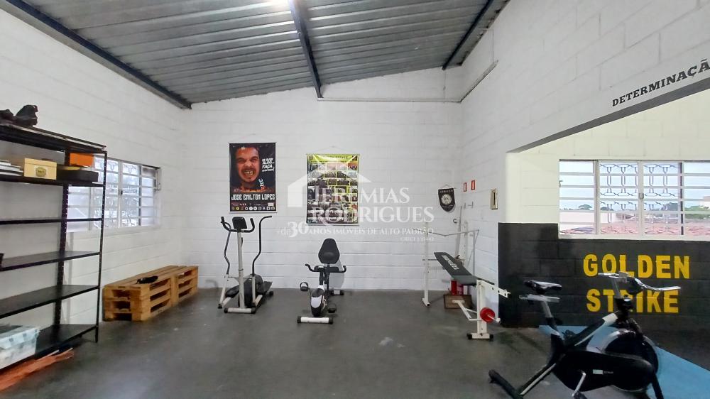 Prédio comercial à venda no Parque São Domingos!
