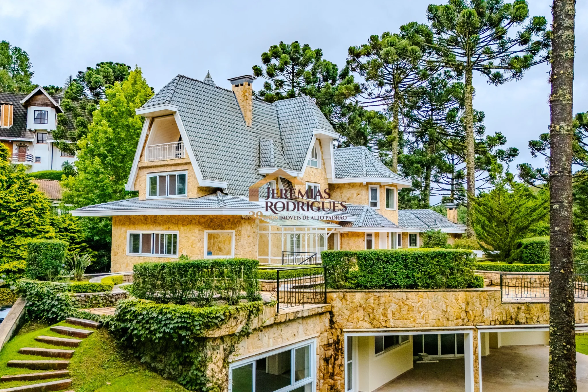 Casa à venda no Condomínio Jardim Véu das Noivas em Campos do Jordão/SP. — foto 70