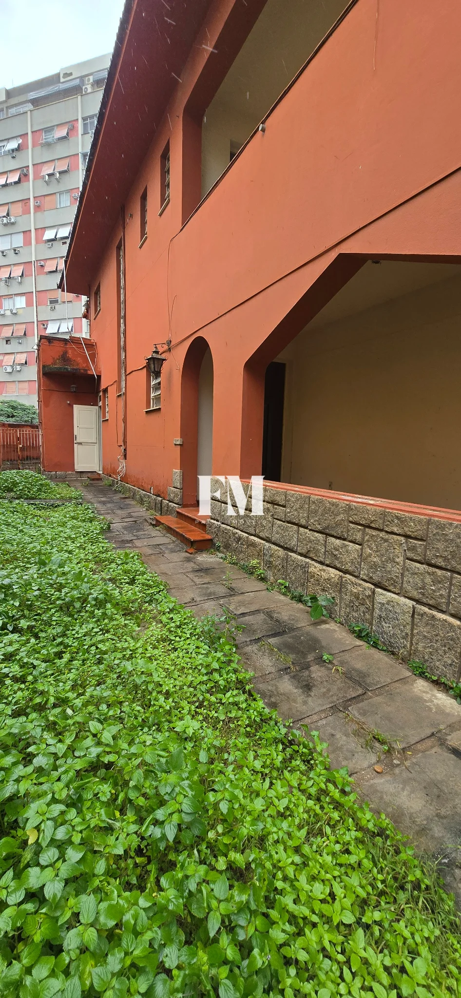 Residência Exclusiva em Centro de Terreno em Laranjeiras - foto 7
