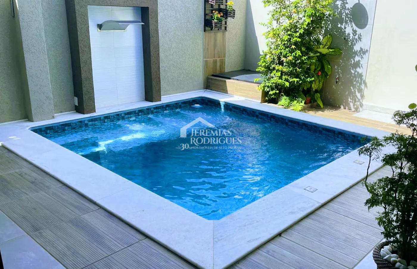 Casa à venda com 4 suítes no Condomínio Altos da Serra VI em São José dos Campos/SP