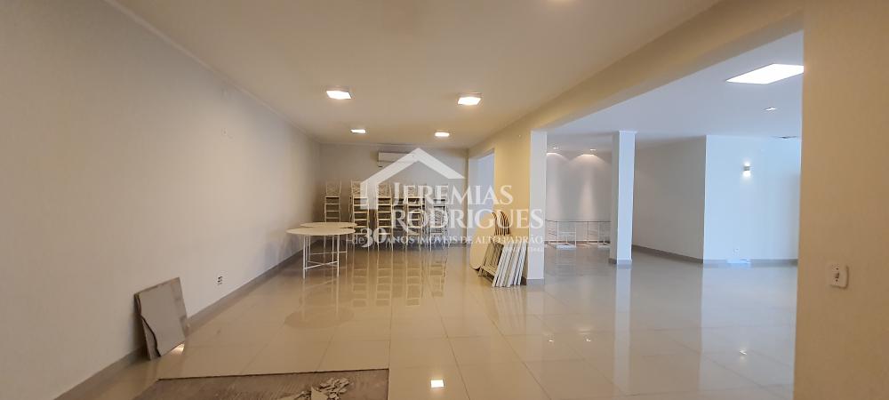 Comercial comercial à venda por R$ 3.690.000,00 - Taubaté/SP