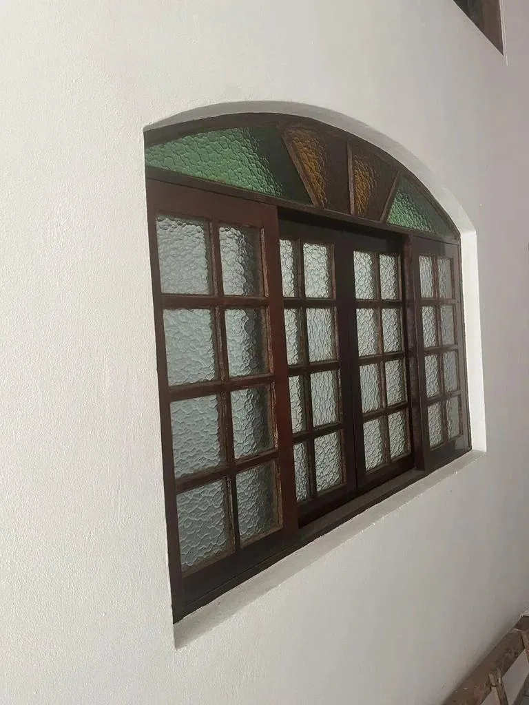 Casa GRANDE, 153m², Térrea com 03 quartos, 02 Vagas de Garagem Coberta, para locação no Jardim Ipê 4, São Bernardo do Campo - SP