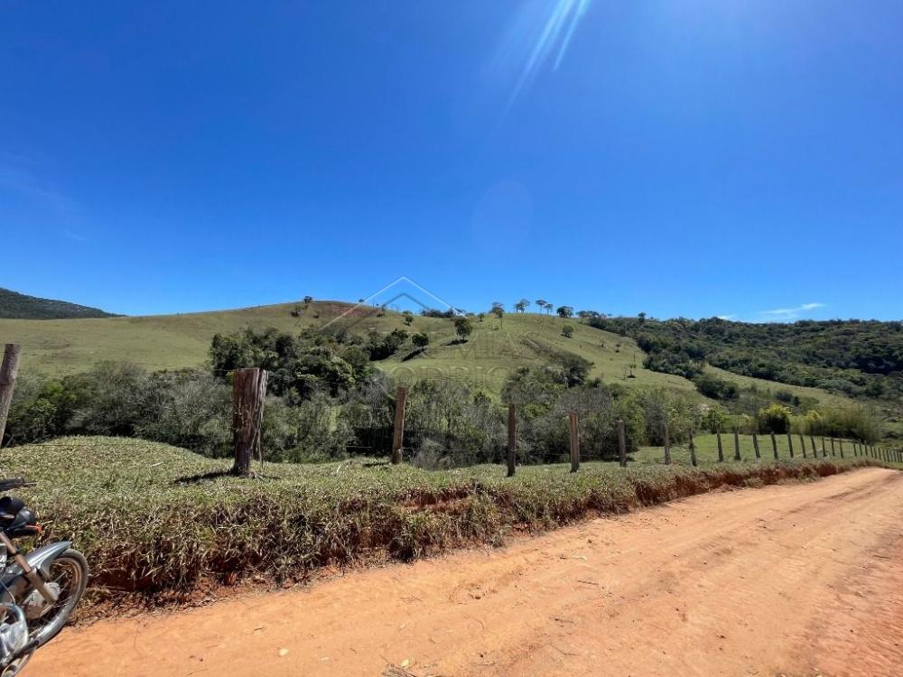 Fazenda com 2 quartos, 2.553.500 m², à venda por R$ 5.800.000- Lorena - Lorena/SP