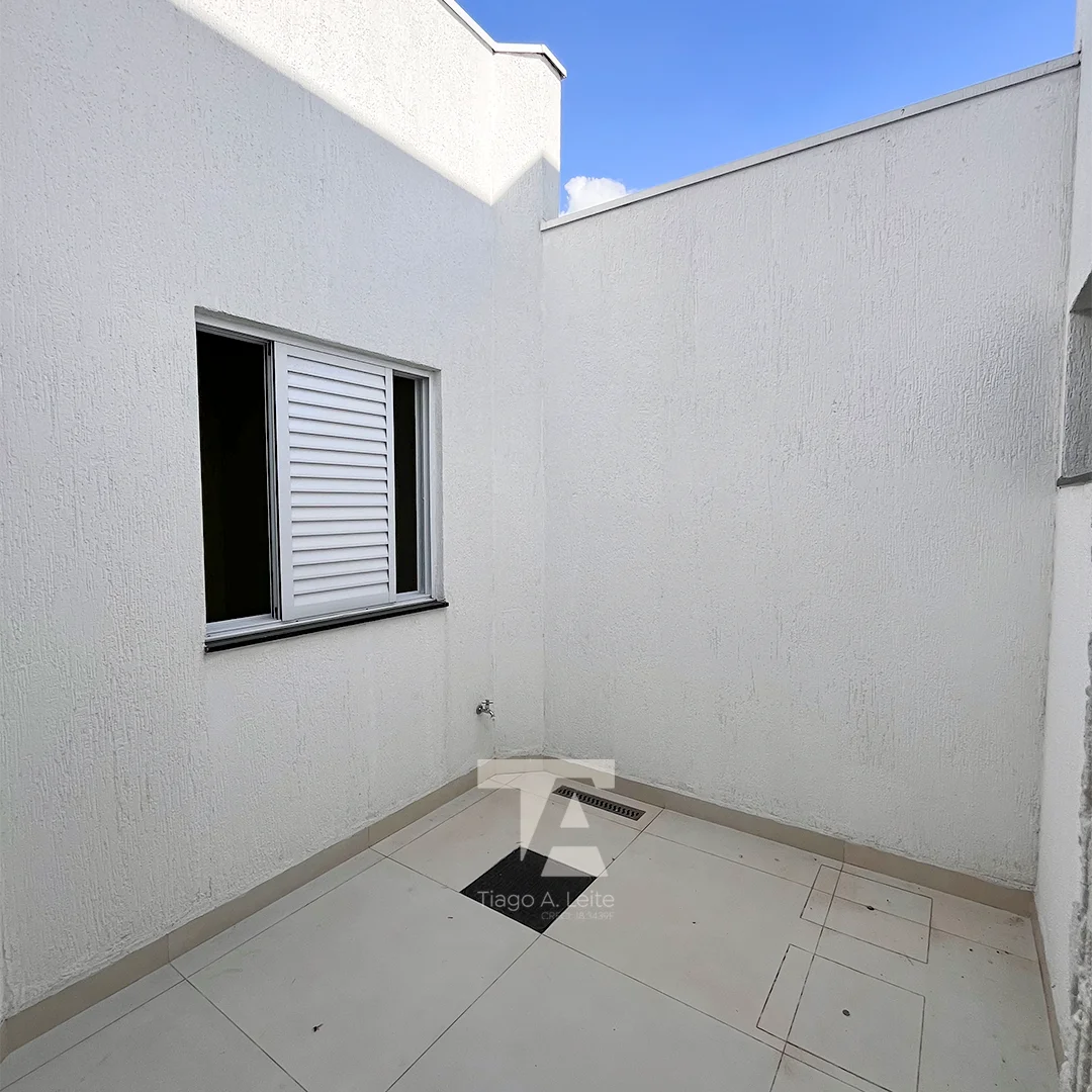 Casa térrea com 3 dormitórios à venda no Laguna Residencial em Pindamonhangaba/SP
