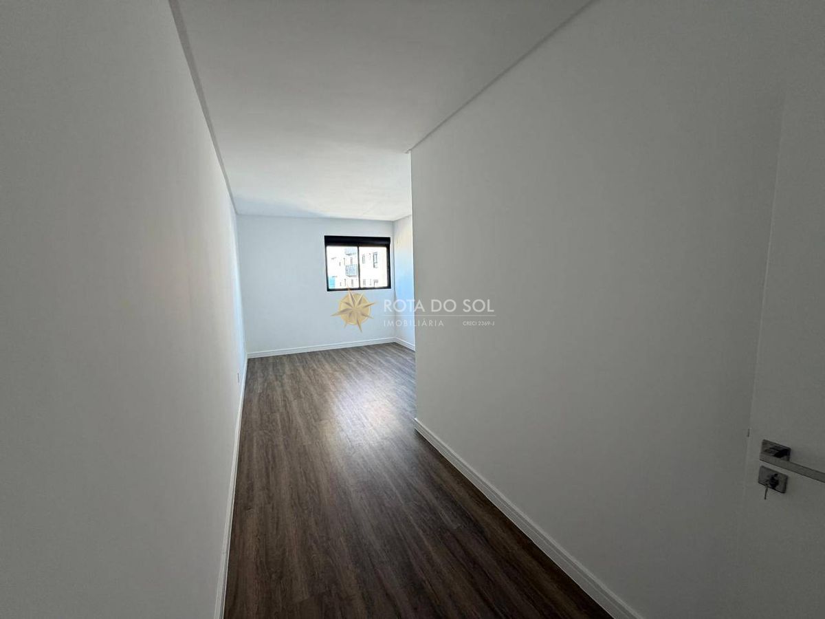 Diamond Tower Apartamento Quadra Mar 4 Suítes Meia Praia Itapema SC