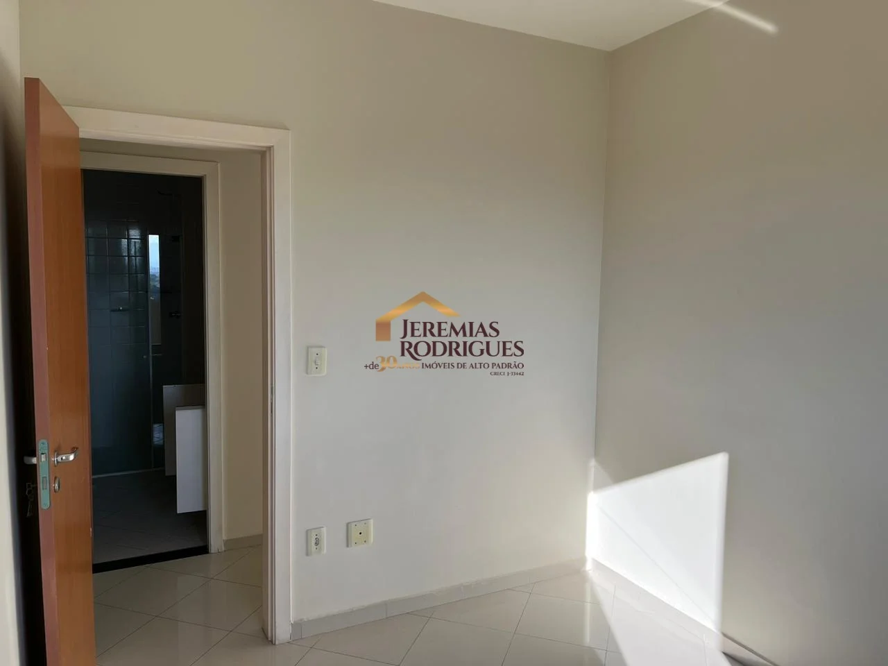 Apartamento para locação no Edifício Residencial Grand Valle Royal em Pindamonhangaba/SP. - foto 30