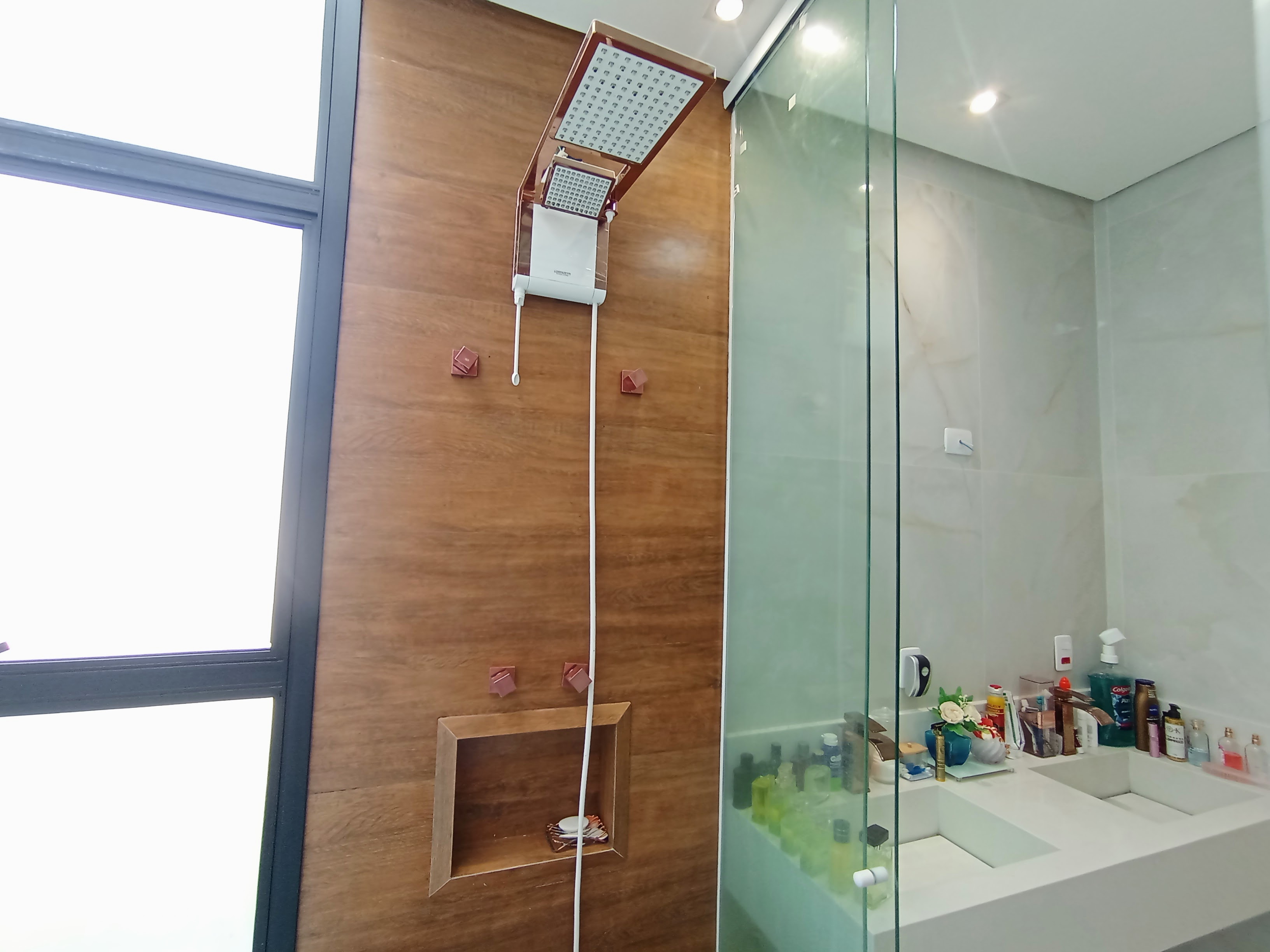 Casa à venda com 4 dormitórios no Condomínio Cyrela Landscape em Taubaté/SP.