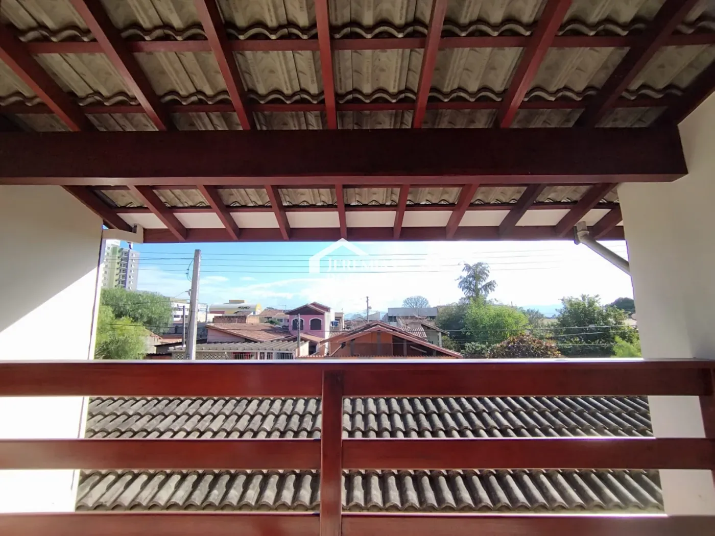 Casa à venda com 4 dormitórios no bairro Alto do Cardoso em Pindamonhangaba/SP.