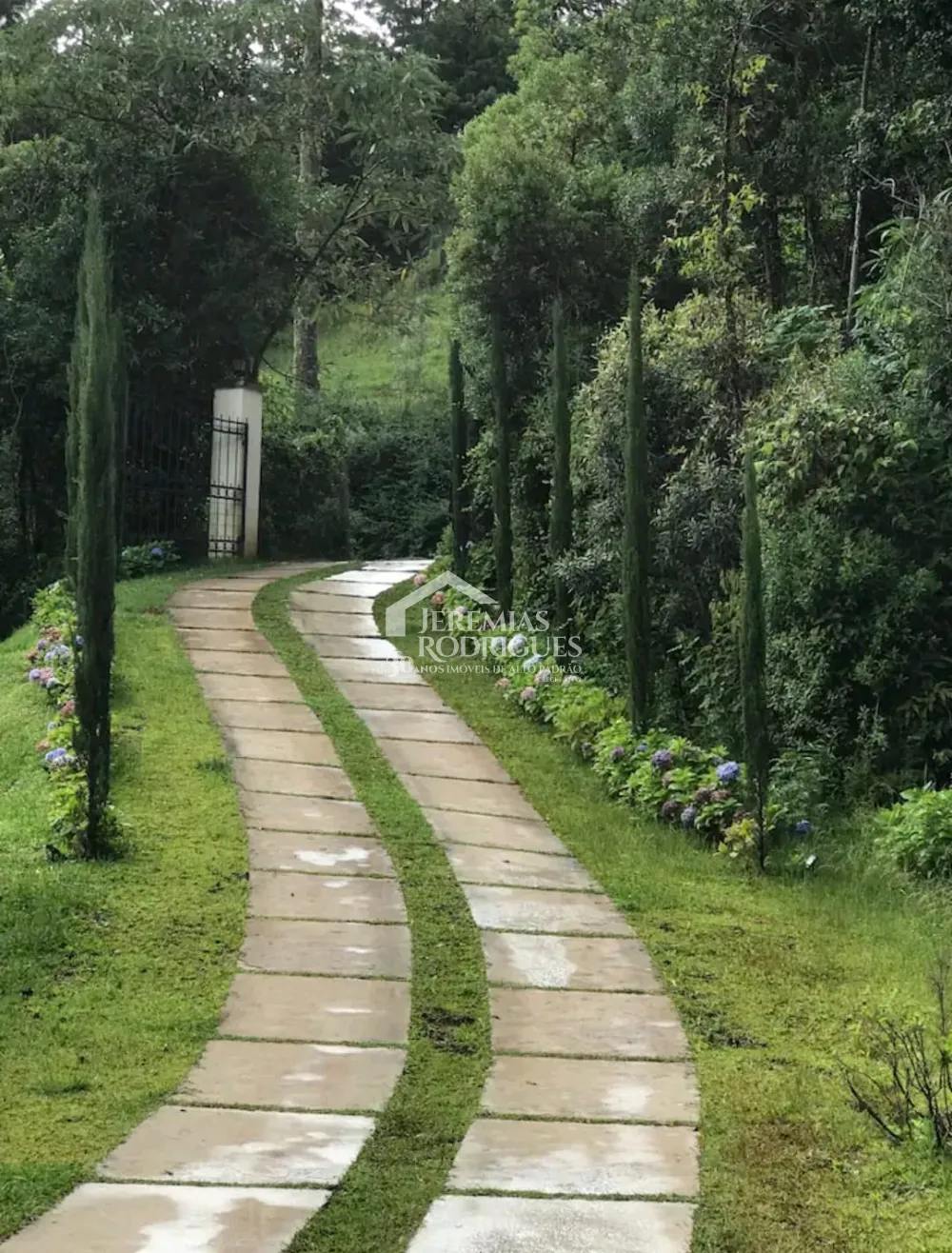 Casa com 6 suítes, 550 m² - Condomínio Pedra do Fogo - Campos do Jordão/SP