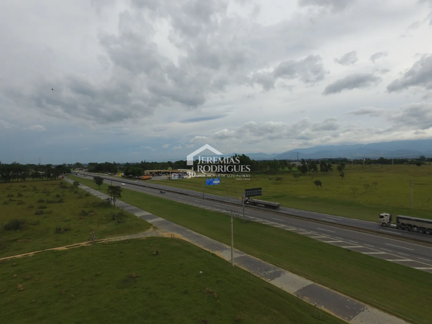Terreno com 800.000 m² - Feital - Pindamonhangaba/SP.