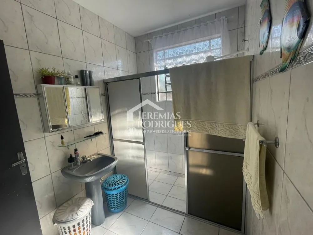 Casa com 4 dormitórios, 160 m² - Chácara do Visconde - Taubaté/SP