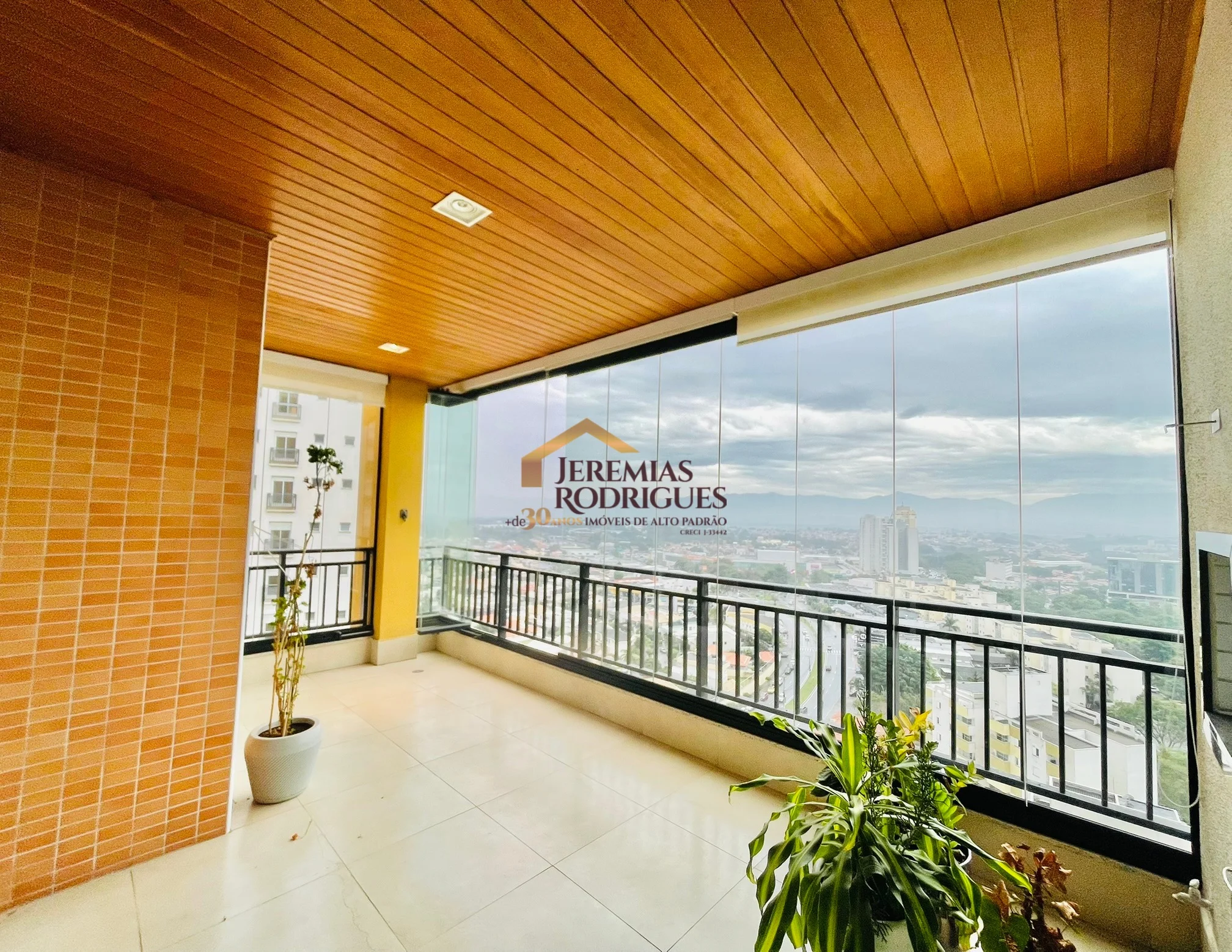 Apartamento Mobiliado para locação e venda no Condomínio Des Arts em Taubaté/SP.