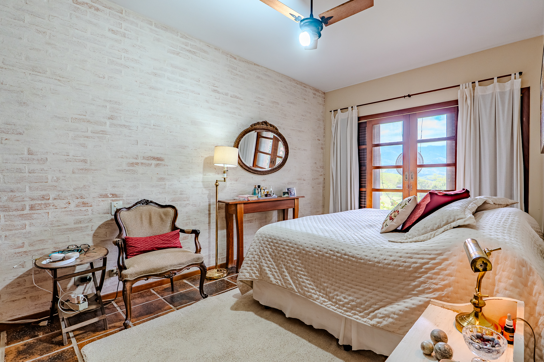 Fazenda à venda com 89,87 ha no bairro Piracuama em Pindamonhangaba/SP. 