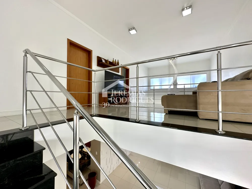 Casa mobiliada para locação no Condomínio Campos do Conde I em Tremembé/SP. 