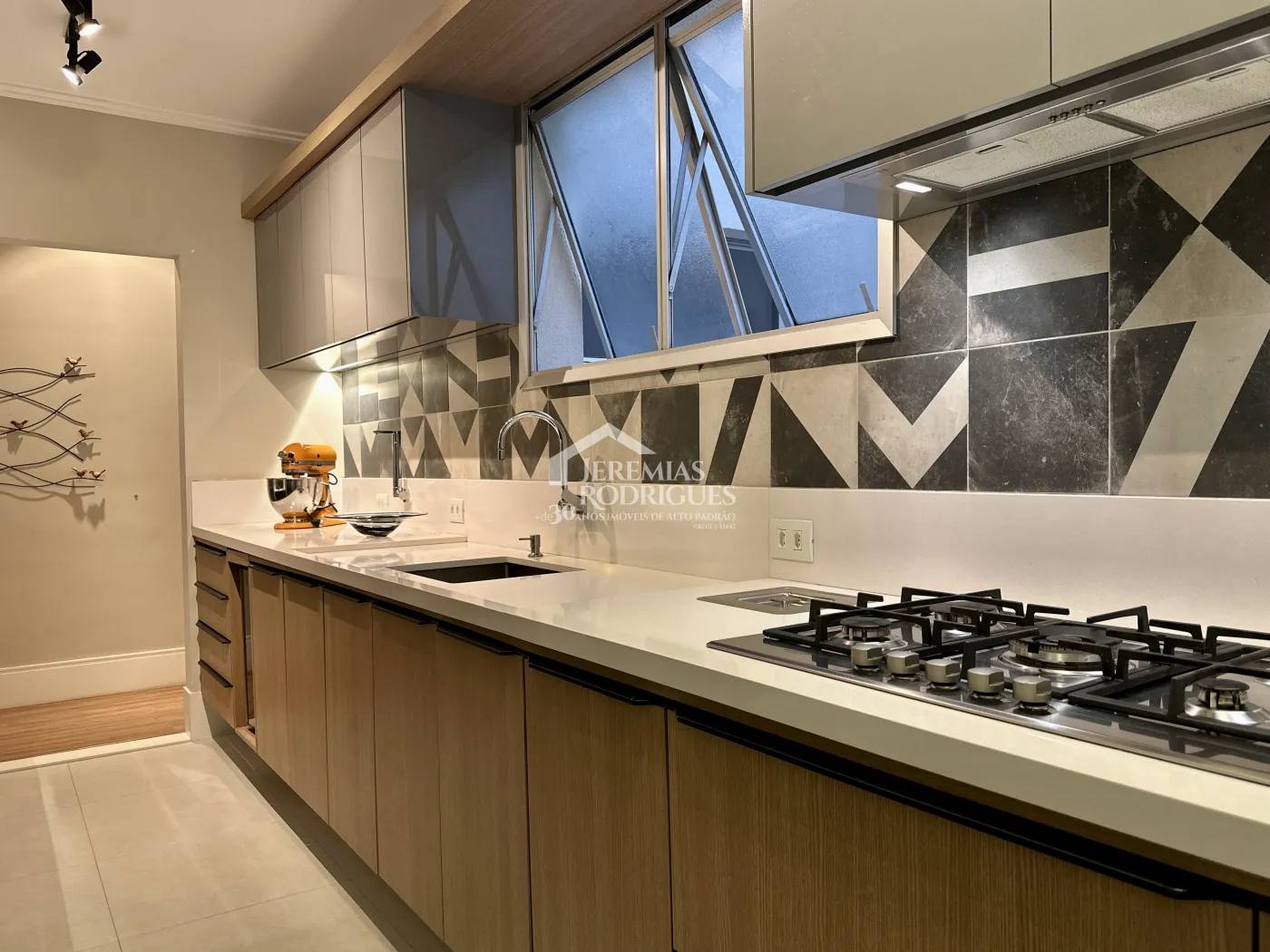 Apartamento com 2 dormitórios, 171 m² - Edifício Solar dos Juritis - Taubaté/SP.