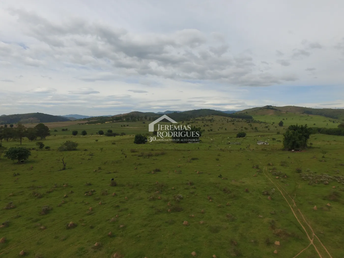 Terreno com 800.000 m² - Feital - Pindamonhangaba/SP.