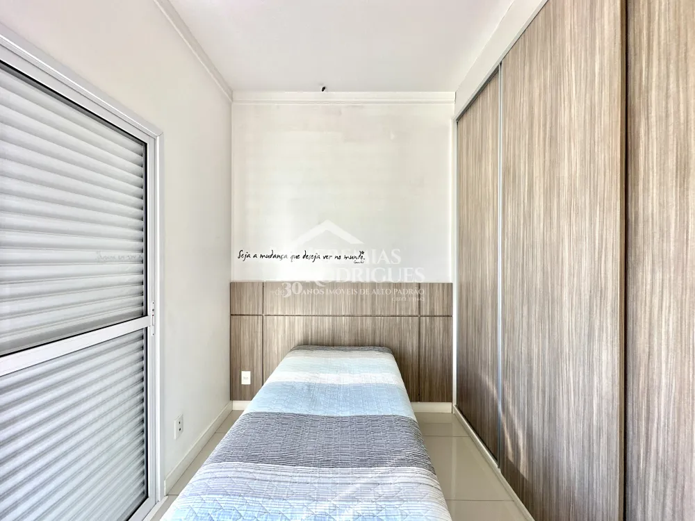 Casa mobiliada para locação no Condomínio Campos do Conde I em Tremembé/SP. 