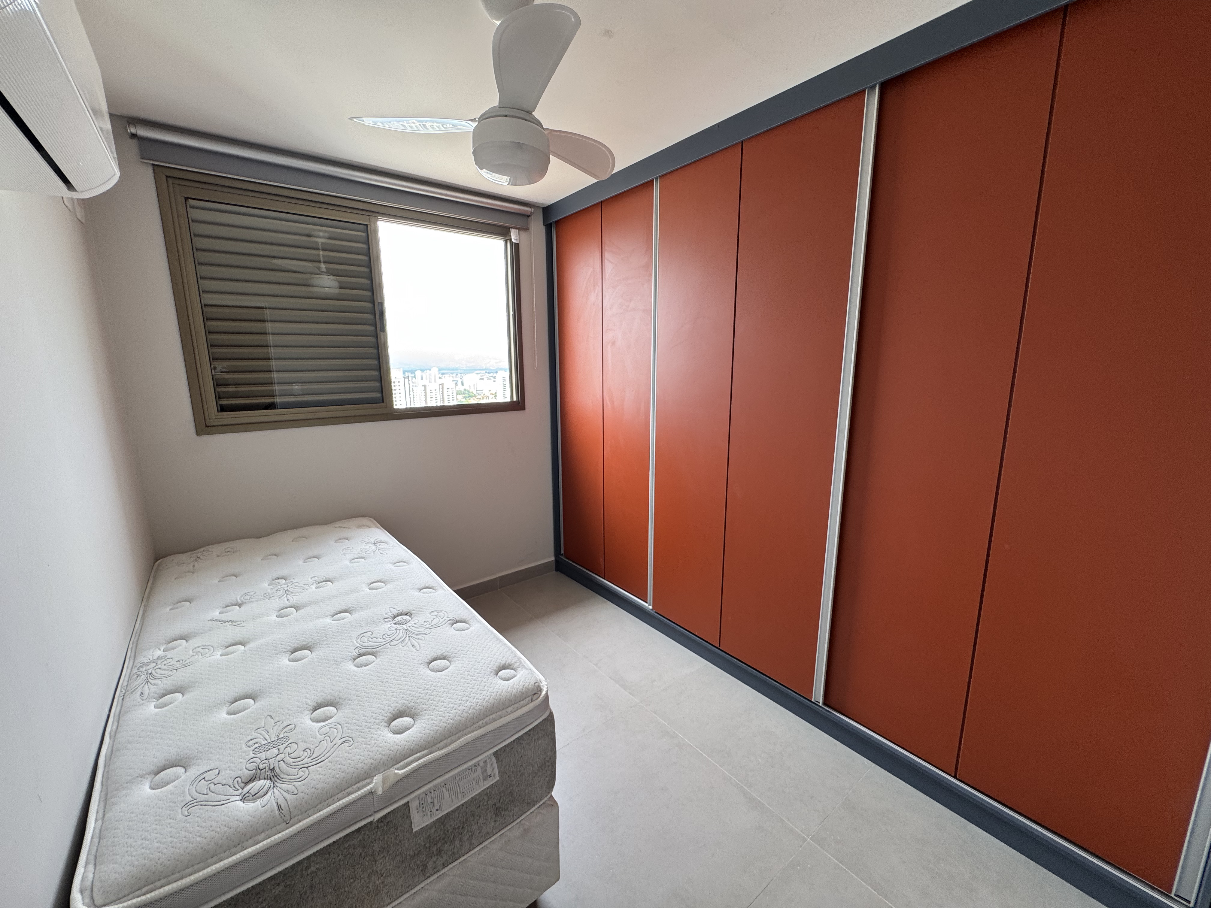 Apartamento triplex para venda e locação com 3 dormitórios, 119 m² no Edifício Jabuticabeiras em Taubaté/SP.