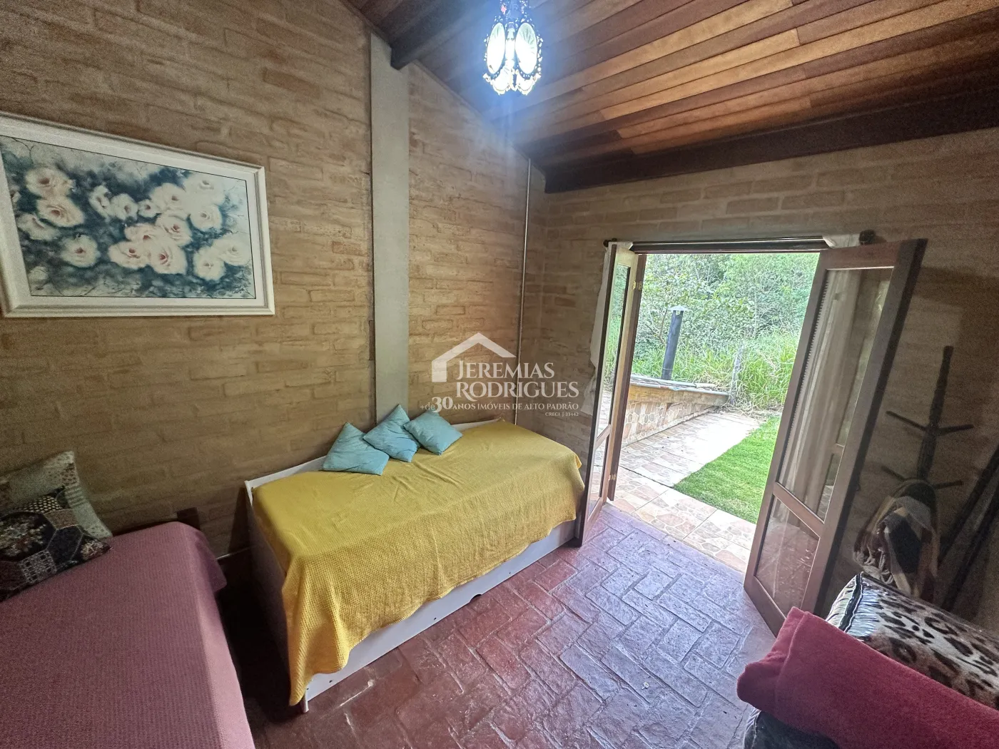 Casa à venda com 3 suítes no Centro em Santo Antônio do Pinhal/SP