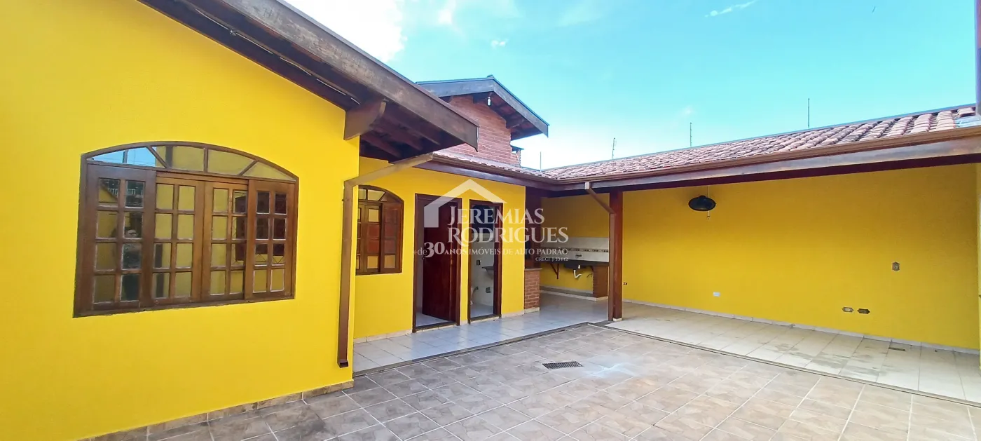 Casa com 4 dormitórios, 250 m² - Vila Rica - Pindamonhangaba/SP