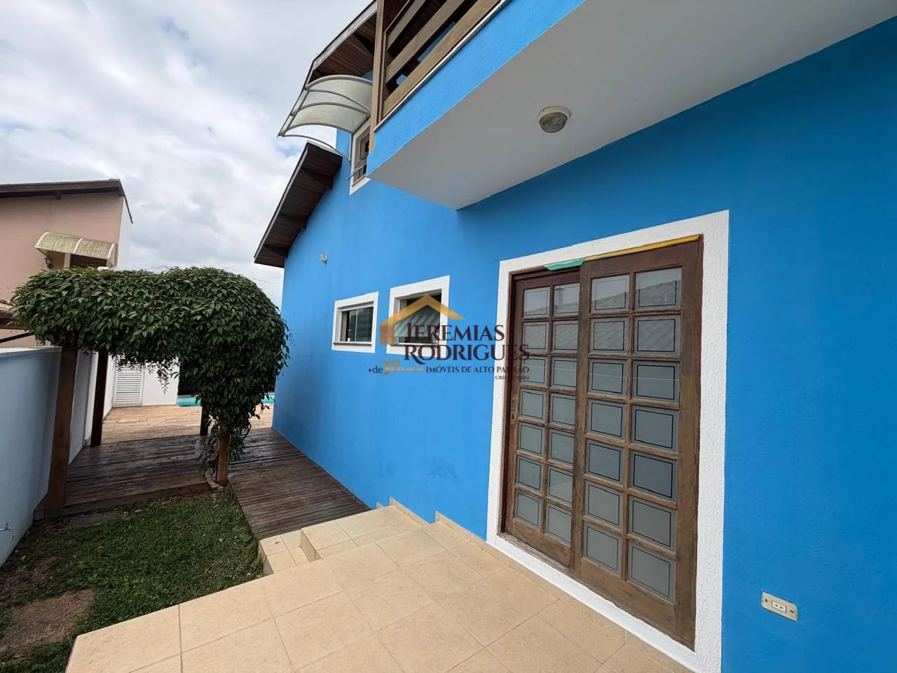 Casa à venda no Condomínio Real Ville em Pindamonhangaba/SP.