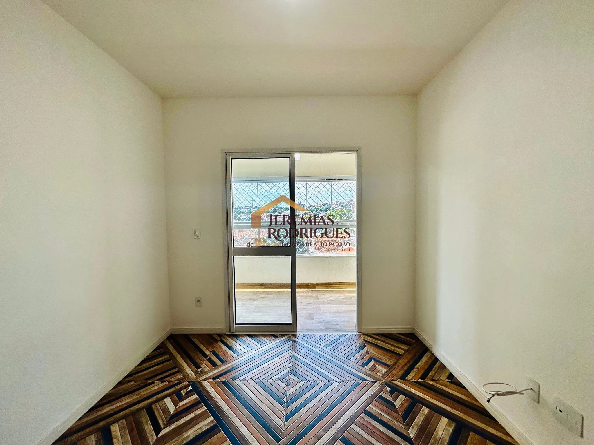 Apartamento para locação e venda no Edifício Solar Vicente Giffoni em Taubaté/SP.
