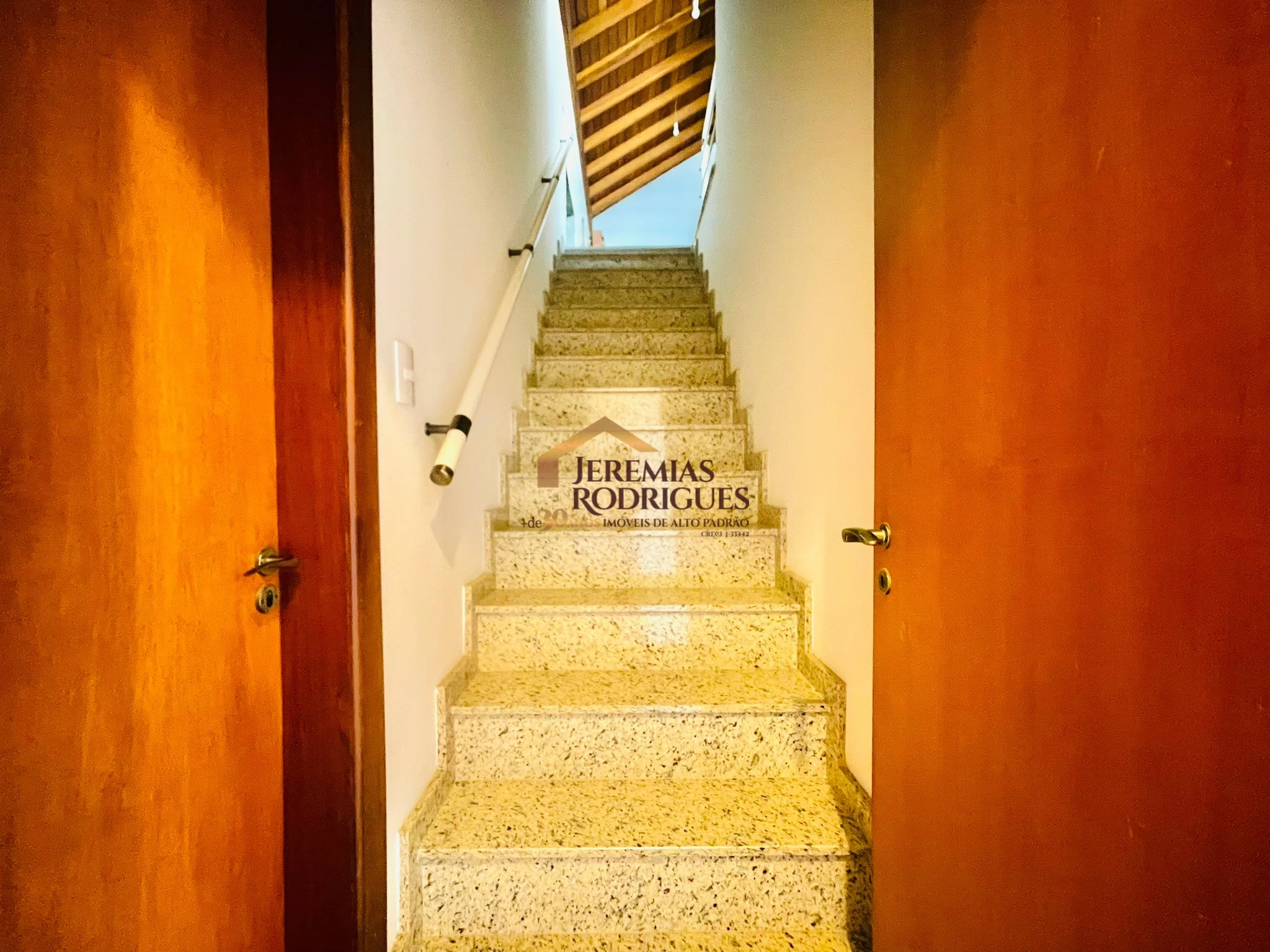 Casa para locação e venda no Taubaté Village em Taubaté/SP.