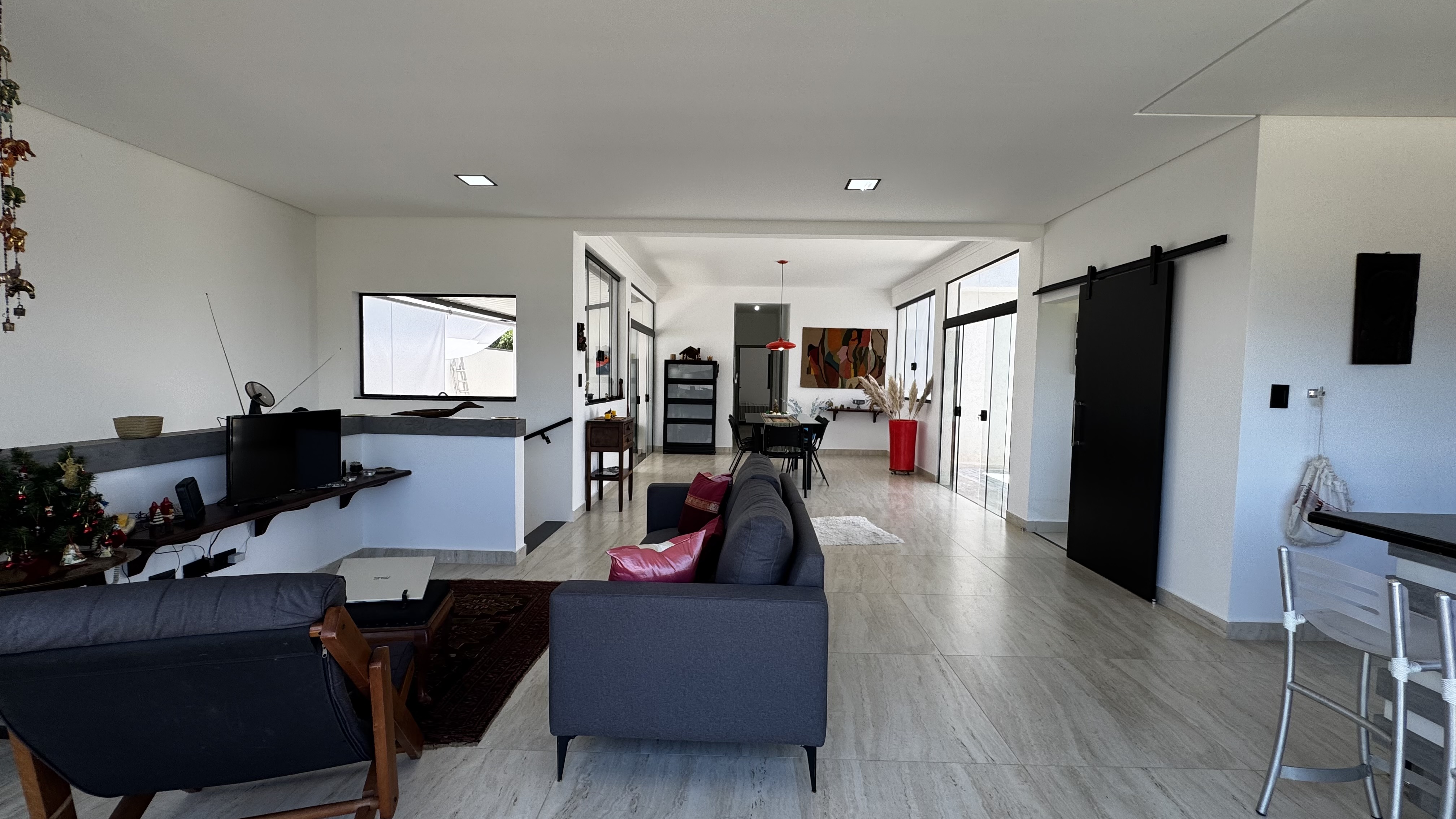 Casa à venda com 3 dormitórios no Condomínio Cyrela Landscape em Taubaté/SP.