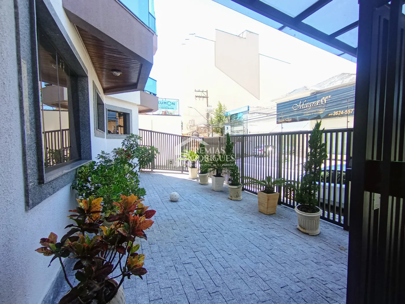 Apartamento para venda com 2 suítes no Edifício Rosa Abirached em Taubaté/SP